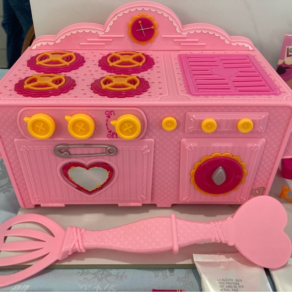 Lalaloopsy Easy Bake Oven - Picture 2 of 10